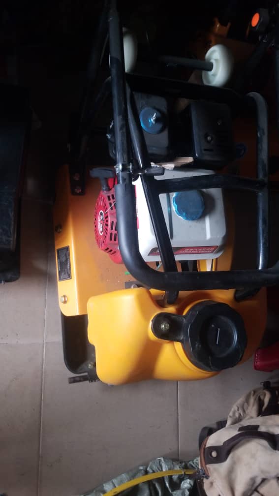 Europec plate compactor