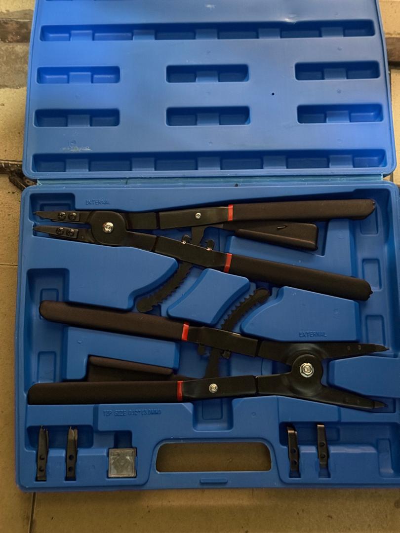 16-inch heavy duty snap ring plier set