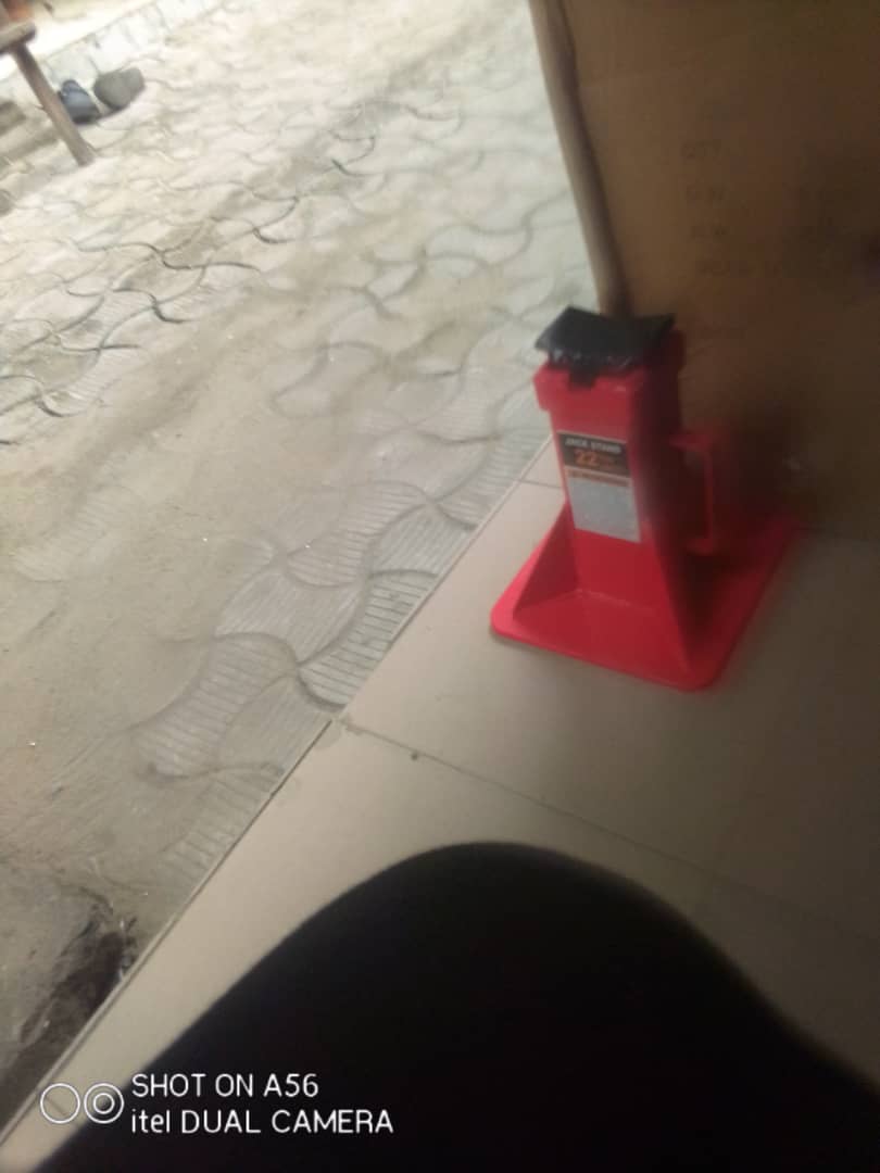 Sunex 22 ton jack stand 1522